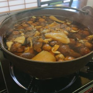 出羽屋　山菜蕎麦　キノコ鍋